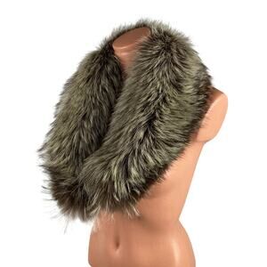 SAGA FOX Shawl Collar Scarf Wrap Stole Silver Fox Fur